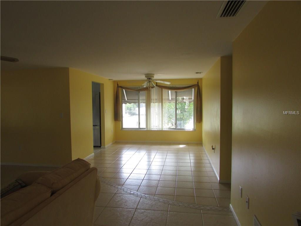 122 ALGIERS DRIVE, VENICE, Florida 34293, 3 Bedrooms Bedrooms, 6 Rooms Rooms,2 BathroomsBathrooms,Residential,For sale,ALGIERS,A4176528