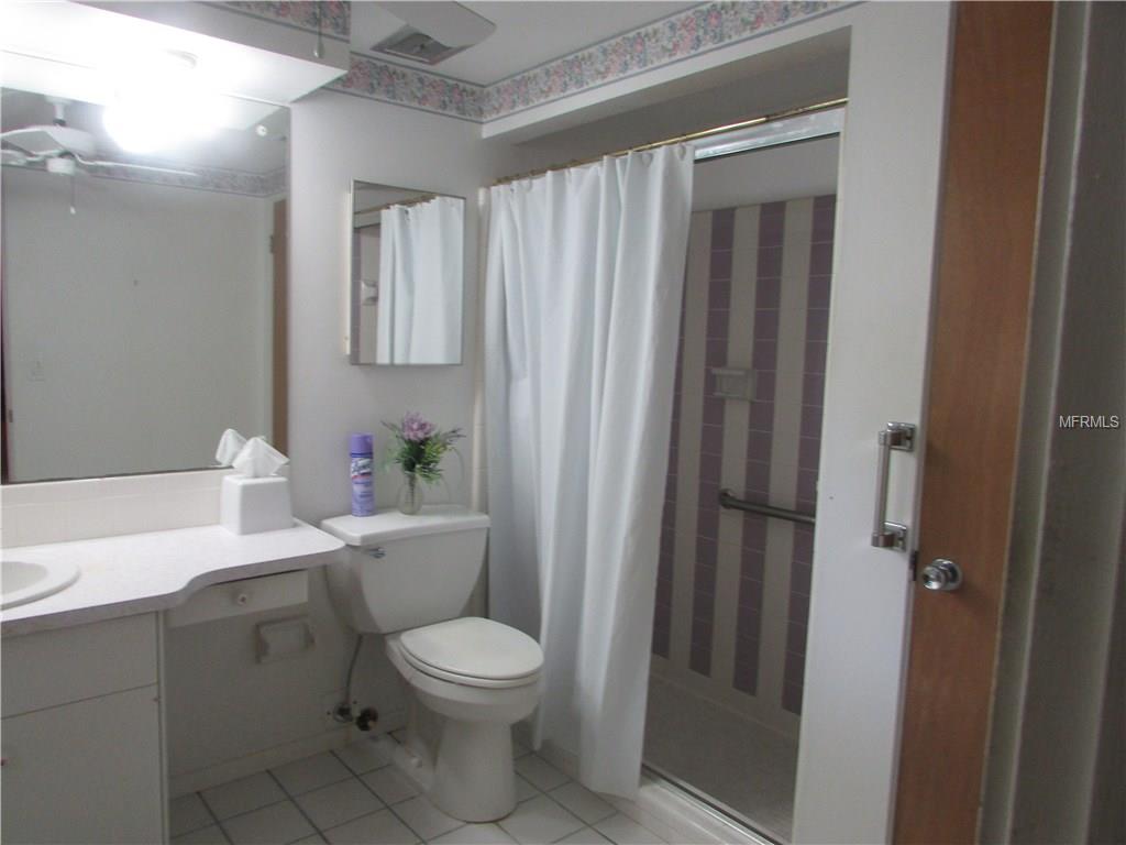 122 ALGIERS DRIVE, VENICE, Florida 34293, 3 Bedrooms Bedrooms, 6 Rooms Rooms,2 BathroomsBathrooms,Residential,For sale,ALGIERS,A4176528