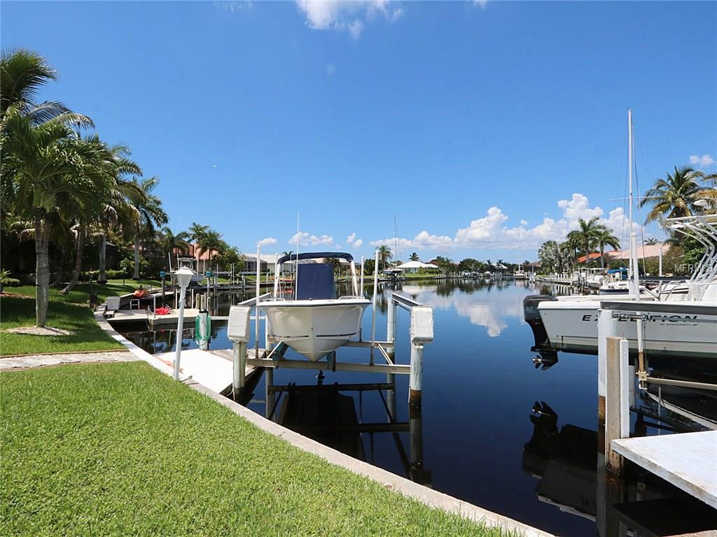 2144 DEBORAH DRIVE, PUNTA GORDA, Florida 33950, 3 Bedrooms Bedrooms, 8 Rooms Rooms,2 BathroomsBathrooms,Residential,For sale,DEBORAH,C7242804