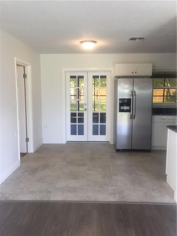 1325 CAMP AVENUE, MOUNT DORA, Florida 32757, 4 Bedrooms Bedrooms, 8 Rooms Rooms,2 BathroomsBathrooms,Residential,For sale,CAMP,O5542638