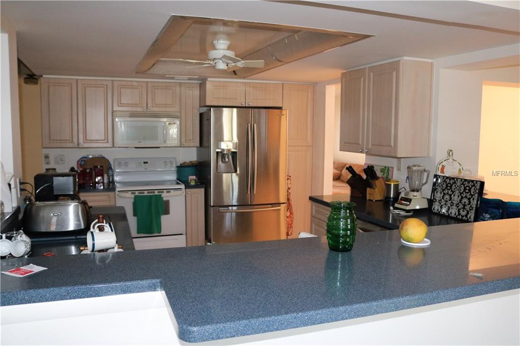 10525 MEADOW HILL DRIVE, PORT RICHEY, Florida 34668, 3 Bedrooms Bedrooms, 8 Rooms Rooms,2 BathroomsBathrooms,Residential,For sale,MEADOW HILL,W7636211