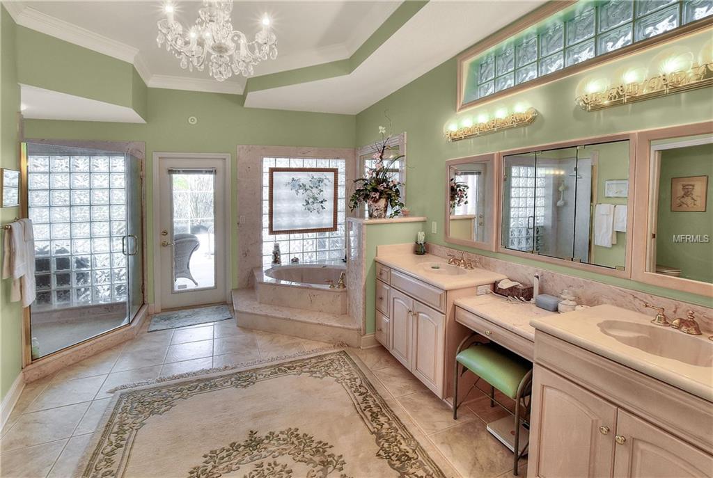 208 FAIRWAY DRIVE, HAINES CITY, Florida 33844, 3 Bedrooms Bedrooms, 10 Rooms Rooms,3 BathroomsBathrooms,Residential,For sale,FAIRWAY,P4718641