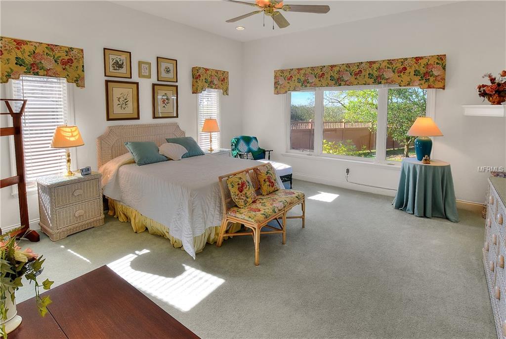 208 FAIRWAY DRIVE, HAINES CITY, Florida 33844, 3 Bedrooms Bedrooms, 10 Rooms Rooms,3 BathroomsBathrooms,Residential,For sale,FAIRWAY,P4718641