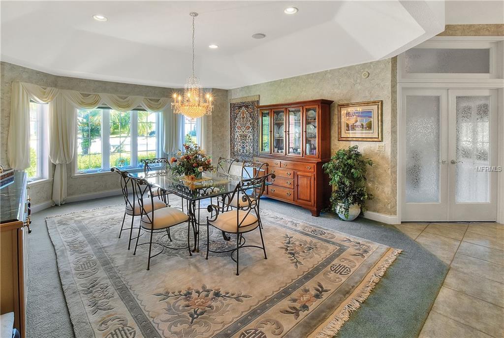 208 FAIRWAY DRIVE, HAINES CITY, Florida 33844, 3 Bedrooms Bedrooms, 10 Rooms Rooms,3 BathroomsBathrooms,Residential,For sale,FAIRWAY,P4718641