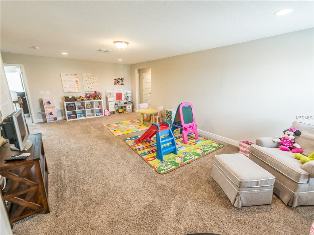 16221 ROCK COAST DRIVE, WINTER GARDEN, Florida 34787, 5 Bedrooms Bedrooms, 10 Rooms Rooms,3 BathroomsBathrooms,Residential,For sale,ROCK COAST,O5559693