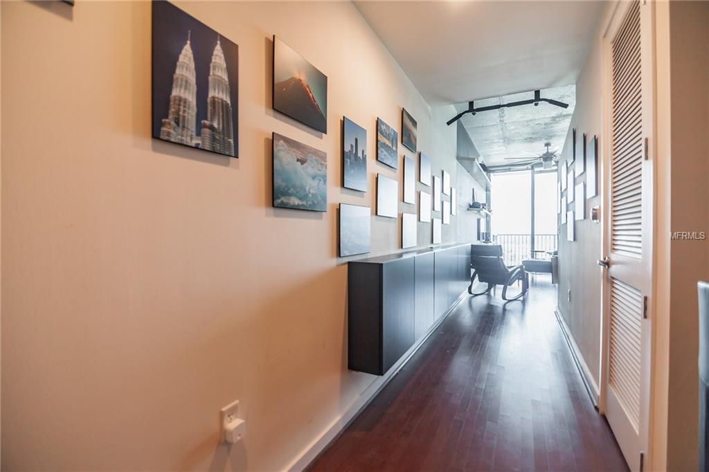 777 N ASHLEY DRIVE, TAMPA, Florida 33602, 1 Bedroom Bedrooms, 3 Rooms Rooms,1 BathroomBathrooms,Residential,For sale,ASHLEY,T2927857