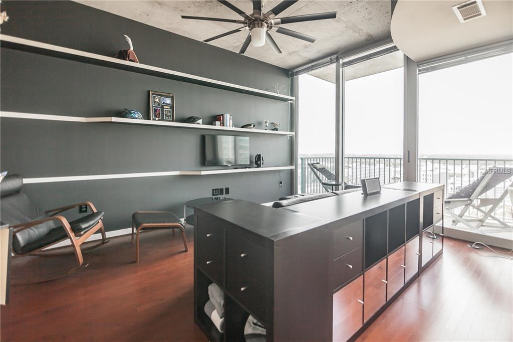 777 N ASHLEY DRIVE, TAMPA, Florida 33602, 1 Bedroom Bedrooms, 3 Rooms Rooms,1 BathroomBathrooms,Residential,For sale,ASHLEY,T2927857