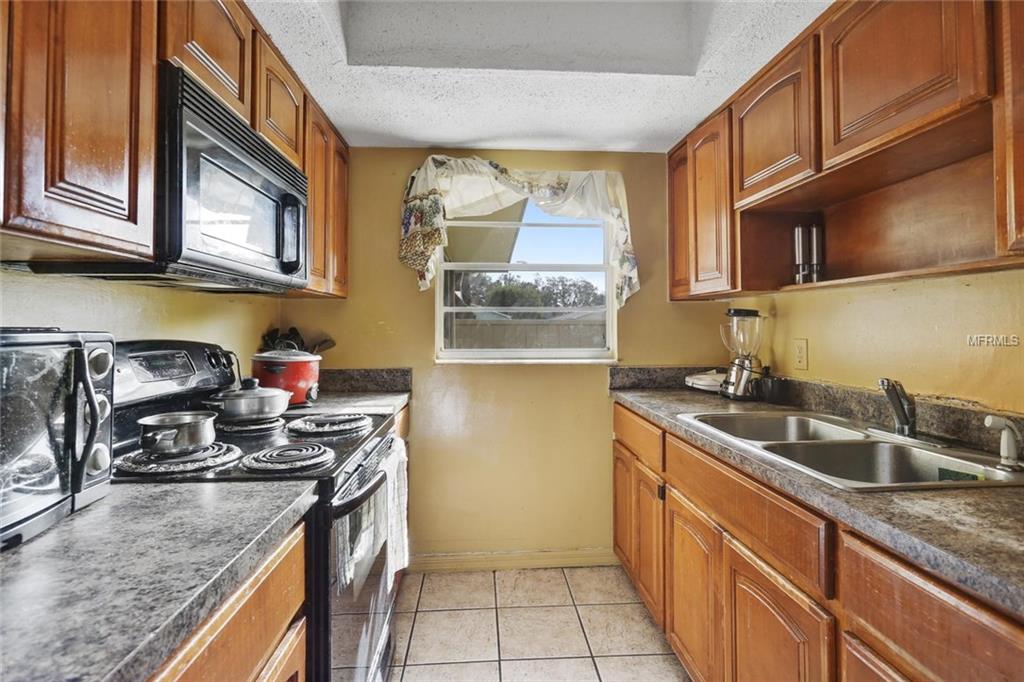 1523 LAY COURT, KISSIMMEE, Florida 34744, 4 Bedrooms Bedrooms, 3 Rooms Rooms,2 BathroomsBathrooms,Residential,For sale,LAY,O5561648