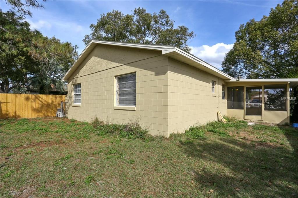 1523 LAY COURT, KISSIMMEE, Florida 34744, 4 Bedrooms Bedrooms, 3 Rooms Rooms,2 BathroomsBathrooms,Residential,For sale,LAY,O5561648