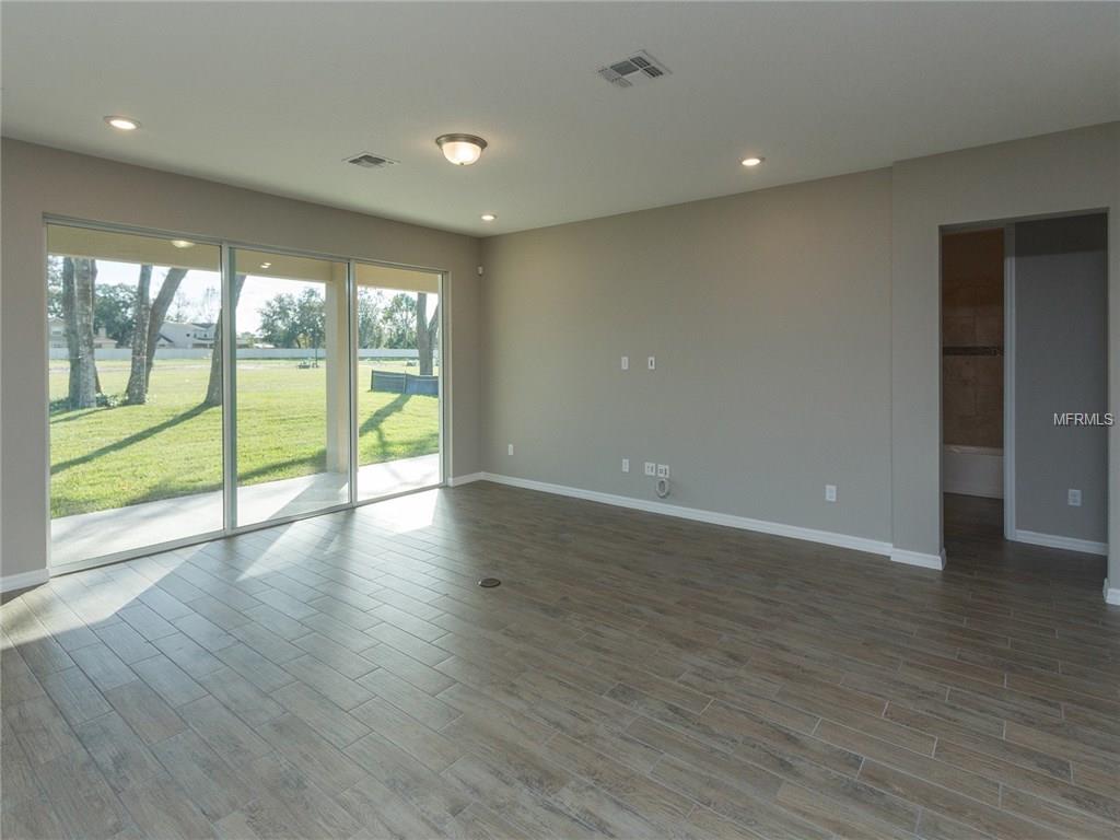 151 OAKMONT RESERVE CIRCLE, LONGWOOD, Florida 32750, 4 Bedrooms Bedrooms, 9 Rooms Rooms,2 BathroomsBathrooms,Residential,For sale,OAKMONT RESERVE,O5532553