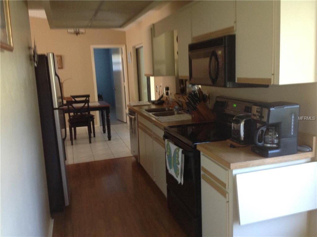 908 POINCIANA ROAD, VENICE, Florida 34293, 2 Bedrooms Bedrooms, 6 Rooms Rooms,2 BathroomsBathrooms,Residential,For sale,POINCIANA,A4197409