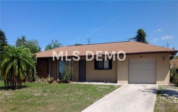 908 POINCIANA ROAD, VENICE, Florida 34293, 2 Bedrooms Bedrooms, 6 Rooms Rooms,2 BathroomsBathrooms,Residential,For sale,POINCIANA,A4197409