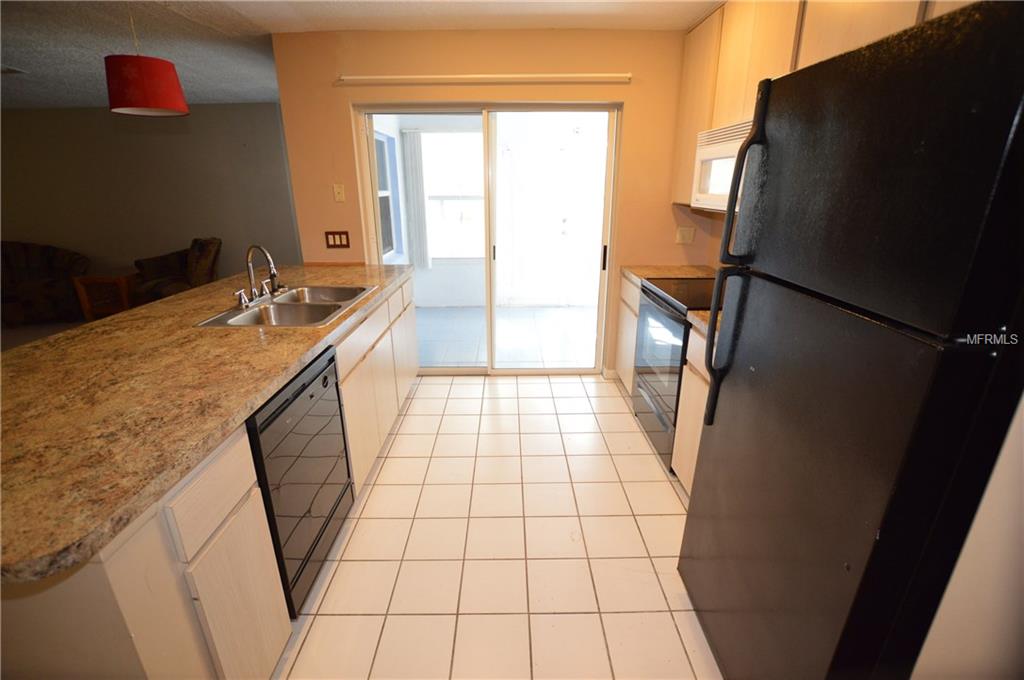 2961 POPLAR AVENUE, LEESBURG, Florida 34748, 2 Bedrooms Bedrooms, 7 Rooms Rooms,2 BathroomsBathrooms,Residential,For sale,POPLAR,G4848496