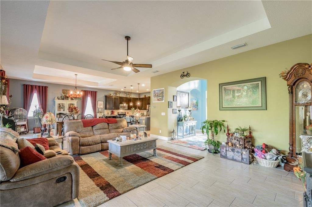 933 RIVERSCAPE STREET, BRADENTON, Florida 34208, 4 Bedrooms Bedrooms, 8 Rooms Rooms,3 BathroomsBathrooms,Residential,For sale,RIVERSCAPE,T2912957