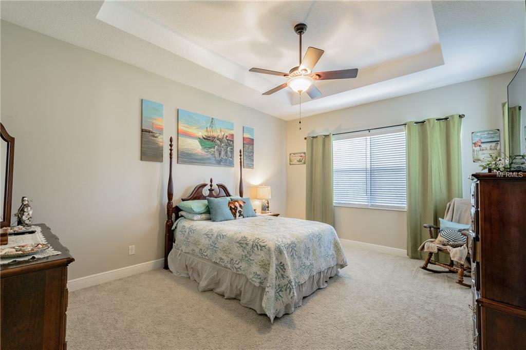 933 RIVERSCAPE STREET, BRADENTON, Florida 34208, 4 Bedrooms Bedrooms, 8 Rooms Rooms,3 BathroomsBathrooms,Residential,For sale,RIVERSCAPE,T2912957