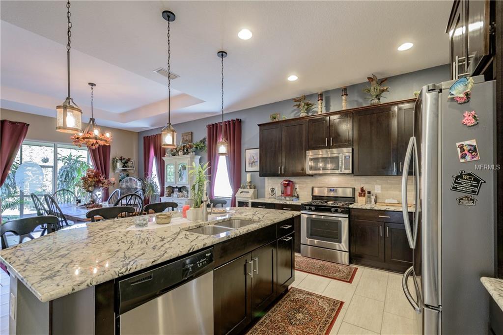 933 RIVERSCAPE STREET, BRADENTON, Florida 34208, 4 Bedrooms Bedrooms, 8 Rooms Rooms,3 BathroomsBathrooms,Residential,For sale,RIVERSCAPE,T2912957