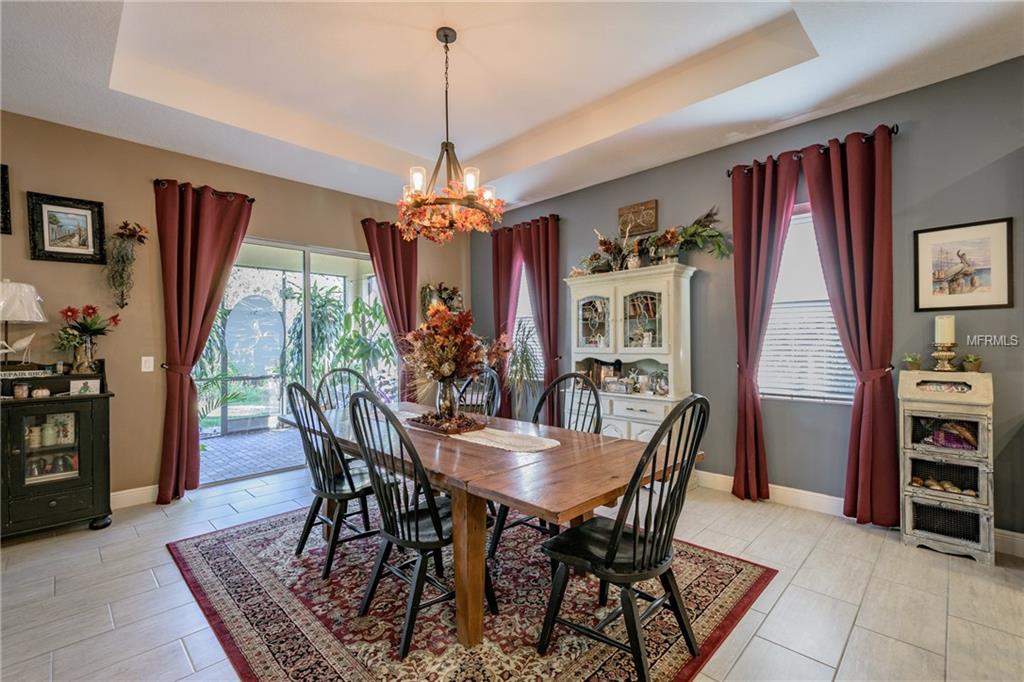 933 RIVERSCAPE STREET, BRADENTON, Florida 34208, 4 Bedrooms Bedrooms, 8 Rooms Rooms,3 BathroomsBathrooms,Residential,For sale,RIVERSCAPE,T2912957