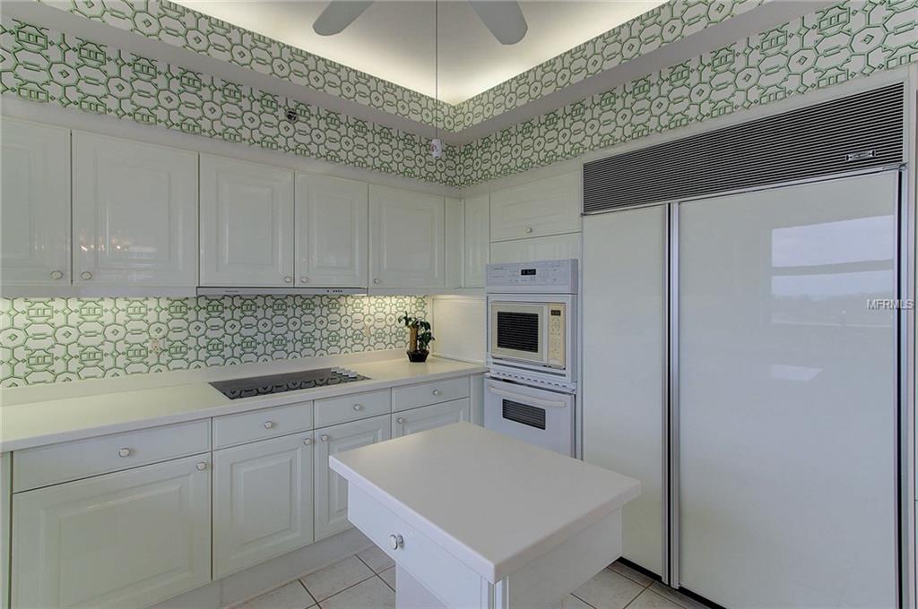 3060 GRAND BAY BOULEVARD, LONGBOAT KEY, Florida 34228, 3 Bedrooms Bedrooms, 5 Rooms Rooms,3 BathroomsBathrooms,Residential,For sale,GRAND BAY,A4205598