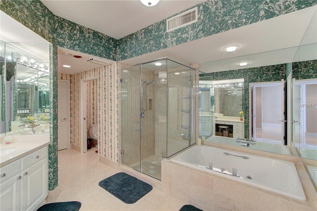 3060 GRAND BAY BOULEVARD, LONGBOAT KEY, Florida 34228, 3 Bedrooms Bedrooms, 5 Rooms Rooms,3 BathroomsBathrooms,Residential,For sale,GRAND BAY,A4205598