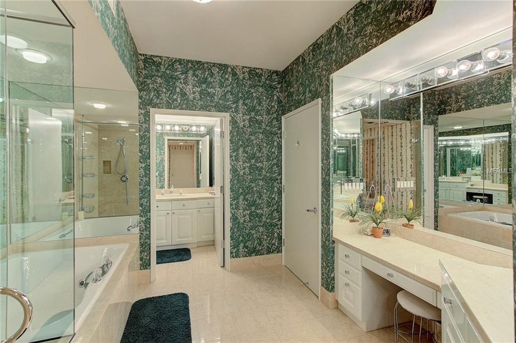 3060 GRAND BAY BOULEVARD, LONGBOAT KEY, Florida 34228, 3 Bedrooms Bedrooms, 5 Rooms Rooms,3 BathroomsBathrooms,Residential,For sale,GRAND BAY,A4205598