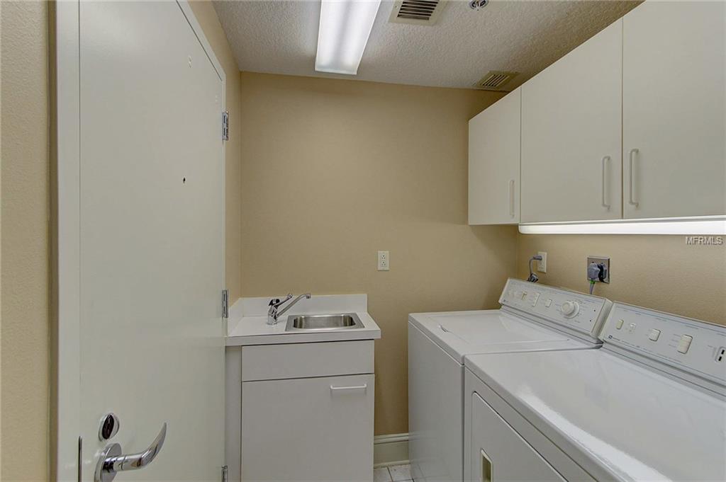 3060 GRAND BAY BOULEVARD, LONGBOAT KEY, Florida 34228, 3 Bedrooms Bedrooms, 5 Rooms Rooms,3 BathroomsBathrooms,Residential,For sale,GRAND BAY,A4205598