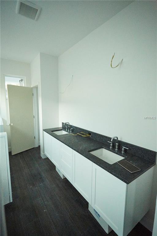 3034 2ND AVENUE N, ST PETERSBURG, Florida 33713, 4 Bedrooms Bedrooms, 6 Rooms Rooms,2 BathroomsBathrooms,Residential,For sale,2ND,U7846213