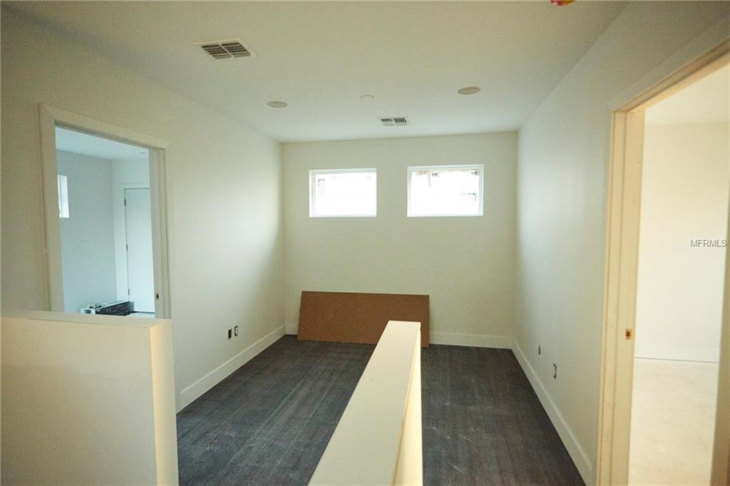 3034 2ND AVENUE N, ST PETERSBURG, Florida 33713, 4 Bedrooms Bedrooms, 6 Rooms Rooms,2 BathroomsBathrooms,Residential,For sale,2ND,U7846213