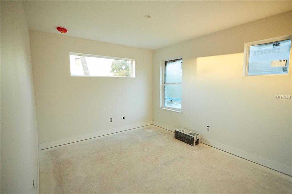 3034 2ND AVENUE N, ST PETERSBURG, Florida 33713, 4 Bedrooms Bedrooms, 6 Rooms Rooms,2 BathroomsBathrooms,Residential,For sale,2ND,U7846213