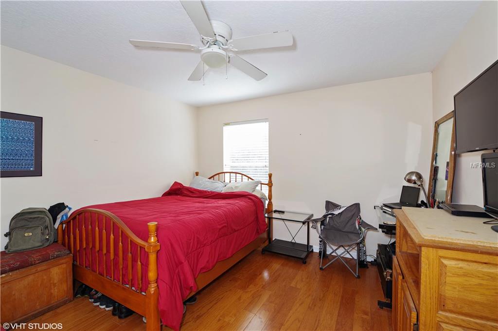 7631 KINGS PASSAGE AVENUE, ORLANDO, Florida 32835, 5 Bedrooms Bedrooms, 11 Rooms Rooms,3 BathroomsBathrooms,Residential,For sale,KINGS PASSAGE,O5560962