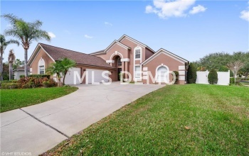 7631 KINGS PASSAGE AVENUE, ORLANDO, Florida 32835, 5 Bedrooms Bedrooms, 11 Rooms Rooms,3 BathroomsBathrooms,Residential,For sale,KINGS PASSAGE,O5560962