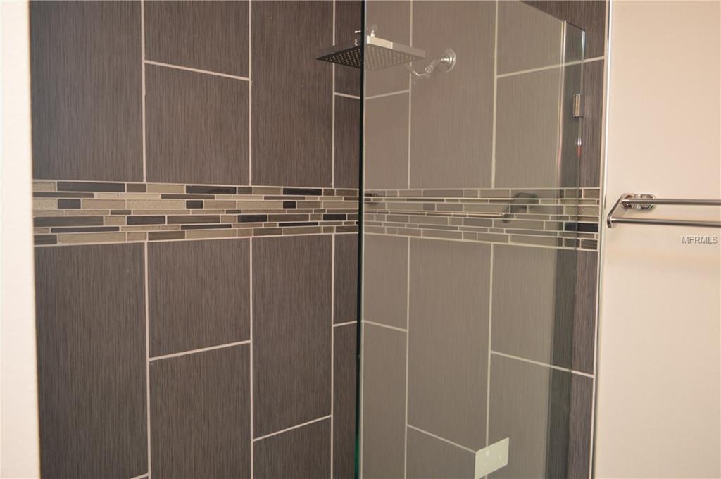 2880 S SHADE AVENUE, SARASOTA, Florida 34239, 3 Bedrooms Bedrooms, 7 Rooms Rooms,2 BathroomsBathrooms,Residential,For sale,SHADE,A4209674