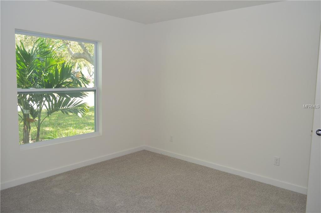 2880 S SHADE AVENUE, SARASOTA, Florida 34239, 3 Bedrooms Bedrooms, 7 Rooms Rooms,2 BathroomsBathrooms,Residential,For sale,SHADE,A4209674