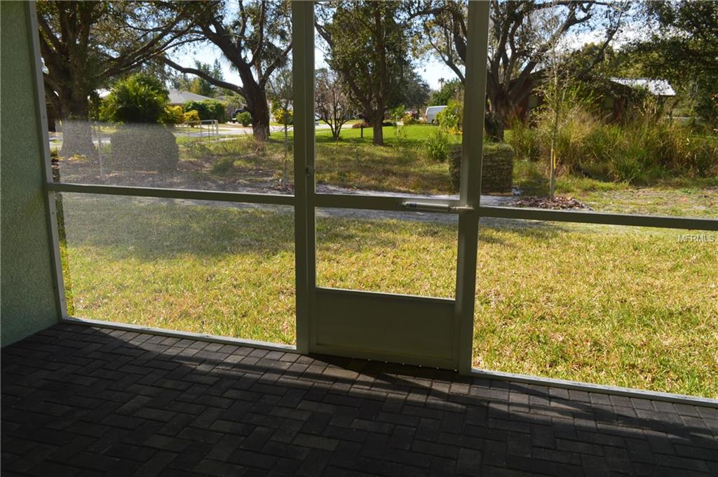 2880 S SHADE AVENUE, SARASOTA, Florida 34239, 3 Bedrooms Bedrooms, 7 Rooms Rooms,2 BathroomsBathrooms,Residential,For sale,SHADE,A4209674