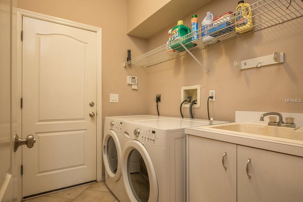 9713 62ND AVENUE N, ST PETERSBURG, Florida 33708, 4 Bedrooms Bedrooms, 9 Rooms Rooms,2 BathroomsBathrooms,Residential,For sale,62ND,U7847310