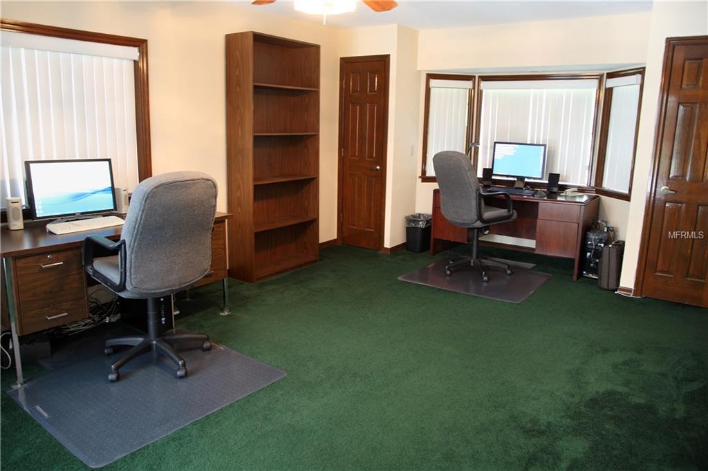 679 BENITAWOOD COURT, WINTER SPRINGS, Florida 32708, 4 Bedrooms Bedrooms, 9 Rooms Rooms,3 BathroomsBathrooms,Residential,For sale,BENITAWOOD,O5542673