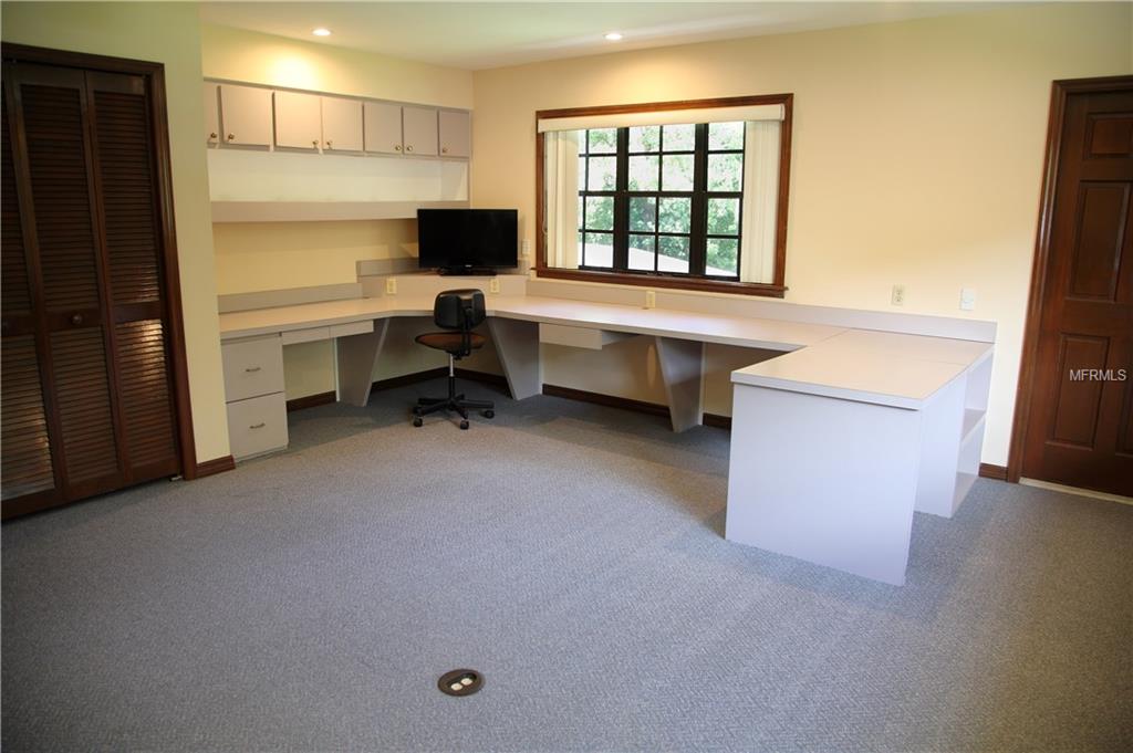 679 BENITAWOOD COURT, WINTER SPRINGS, Florida 32708, 4 Bedrooms Bedrooms, 9 Rooms Rooms,3 BathroomsBathrooms,Residential,For sale,BENITAWOOD,O5542673