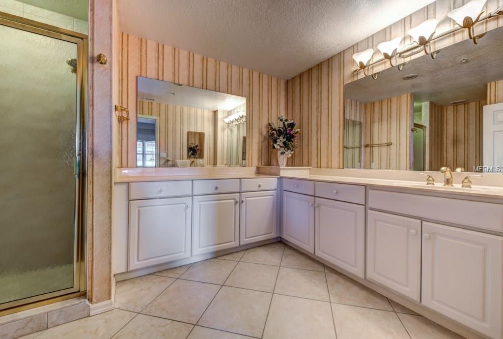 3730 CADBURY CIRCLE, VENICE, Florida 34293, 3 Bedrooms Bedrooms, 7 Rooms Rooms,2 BathroomsBathrooms,Residential,For sale,CADBURY,N5915006