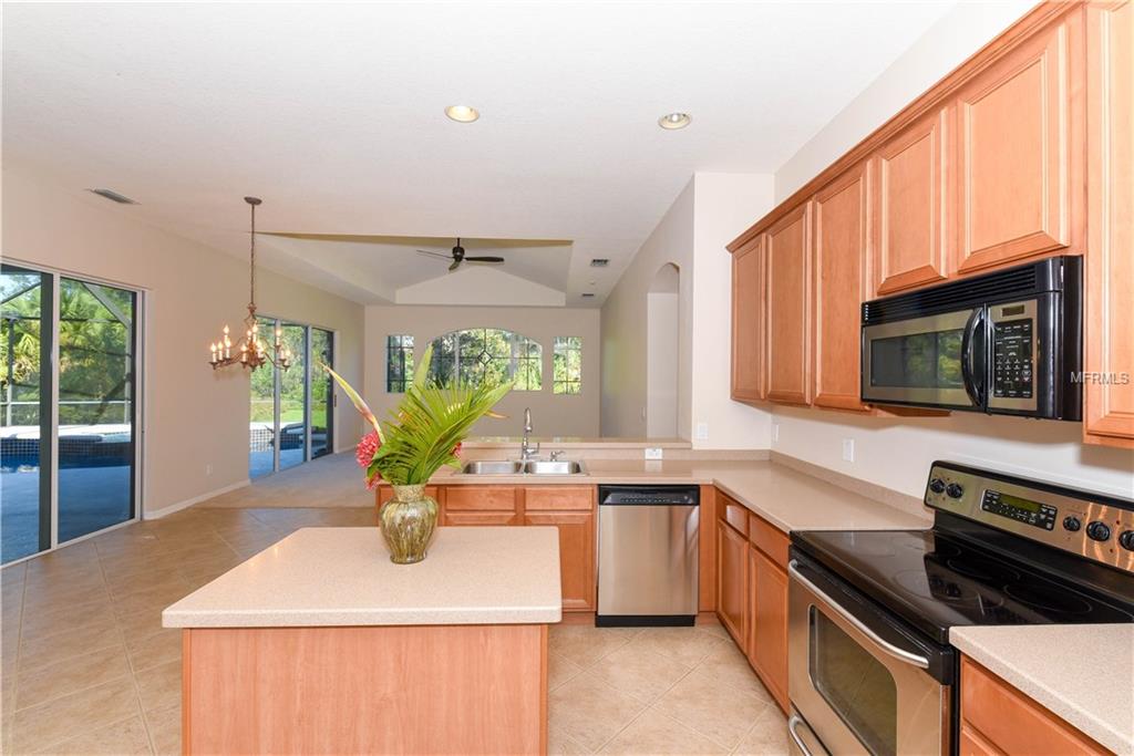 9218 63RD COURT E, PARRISH, Florida 34219, 4 Bedrooms Bedrooms, 6 Rooms Rooms,3 BathroomsBathrooms,Residential,For sale,63RD,A4202470