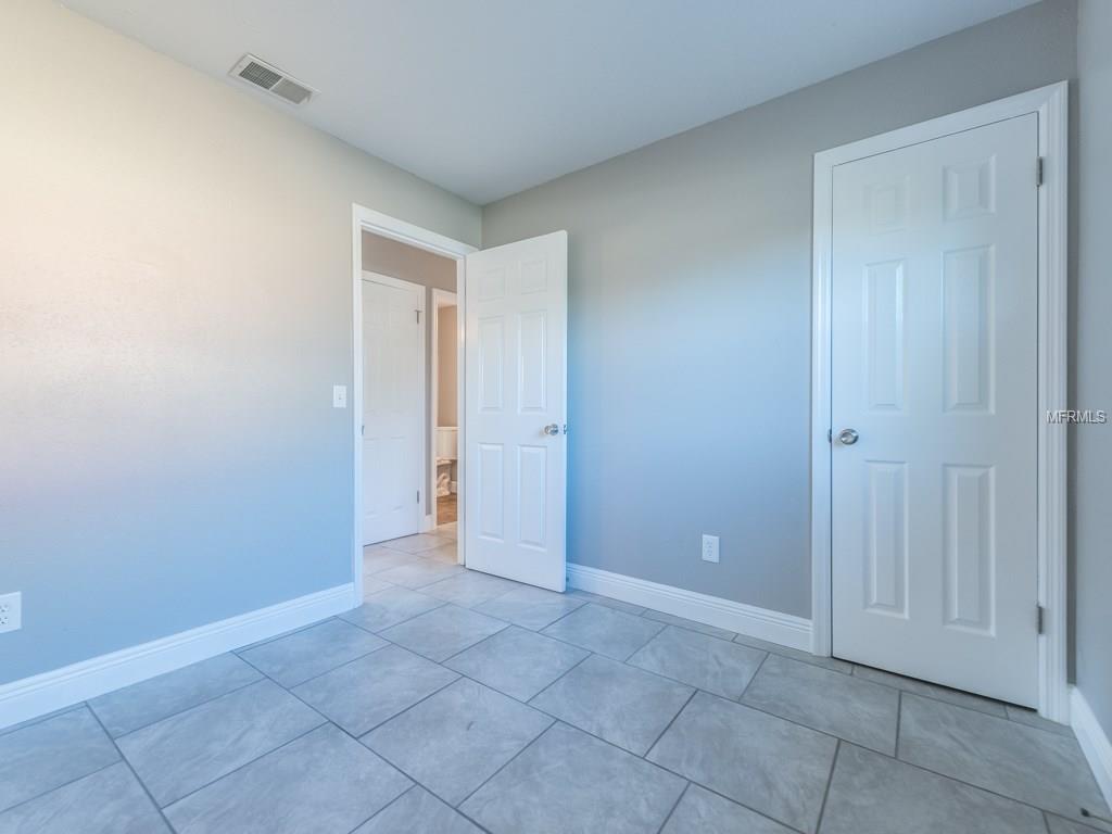 1103 N PALM AVENUE, KISSIMMEE, Florida 34741, 3 Bedrooms Bedrooms, 7 Rooms Rooms,1 BathroomBathrooms,Residential,For sale,PALM,O5556394