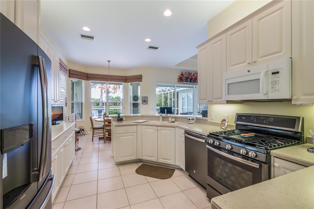 8425 ABINGDON COURT, UNIVERSITY PARK, Florida 34201, 2 Bedrooms Bedrooms, 5 Rooms Rooms,2 BathroomsBathrooms,Residential,For sale,ABINGDON,A4209008