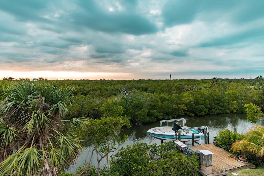 119 BURNS ROAD, TERRA CEIA, Florida 34250, 4 Bedrooms Bedrooms, 10 Rooms Rooms,2 BathroomsBathrooms,Residential,For sale,BURNS,T2927858