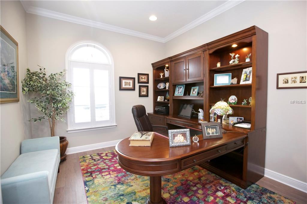 8233 CANETTI STREET, ORLANDO, Florida 32827, 4 Bedrooms Bedrooms, 10 Rooms Rooms,3 BathroomsBathrooms,Residential,For sale,CANETTI,O5561468