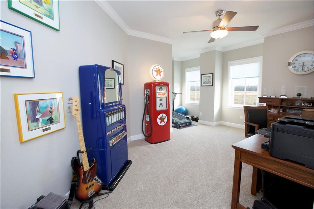 8233 CANETTI STREET, ORLANDO, Florida 32827, 4 Bedrooms Bedrooms, 10 Rooms Rooms,3 BathroomsBathrooms,Residential,For sale,CANETTI,O5561468