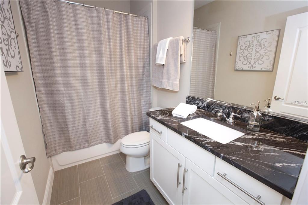 8233 CANETTI STREET, ORLANDO, Florida 32827, 4 Bedrooms Bedrooms, 10 Rooms Rooms,3 BathroomsBathrooms,Residential,For sale,CANETTI,O5561468