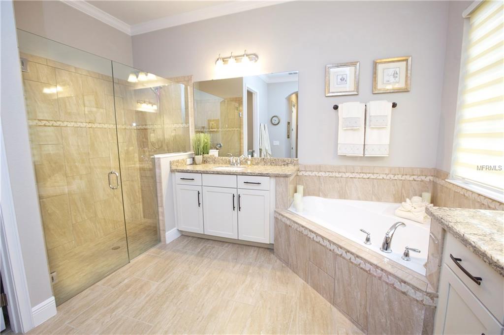 8233 CANETTI STREET, ORLANDO, Florida 32827, 4 Bedrooms Bedrooms, 10 Rooms Rooms,3 BathroomsBathrooms,Residential,For sale,CANETTI,O5561468