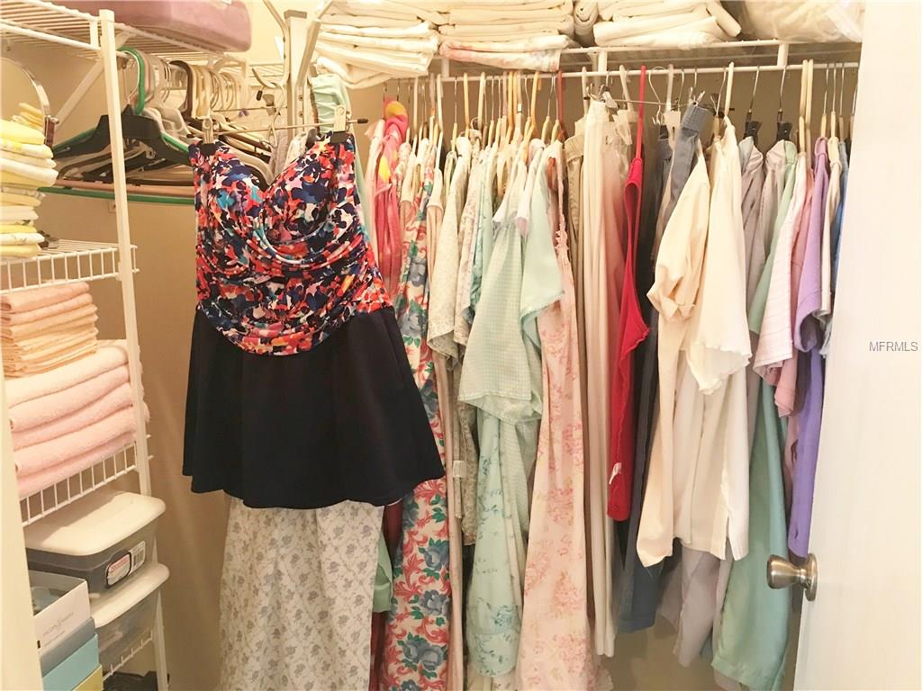 977 KINGMONT TERRACE, THE VILLAGES, Florida 32162, 3 Bedrooms Bedrooms, 6 Rooms Rooms,2 BathroomsBathrooms,Residential,For sale,KINGMONT,G4849253