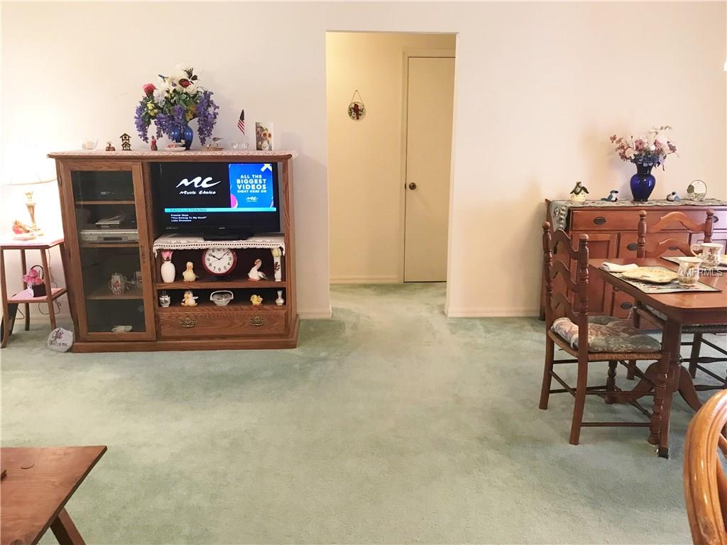 977 KINGMONT TERRACE, THE VILLAGES, Florida 32162, 3 Bedrooms Bedrooms, 6 Rooms Rooms,2 BathroomsBathrooms,Residential,For sale,KINGMONT,G4849253