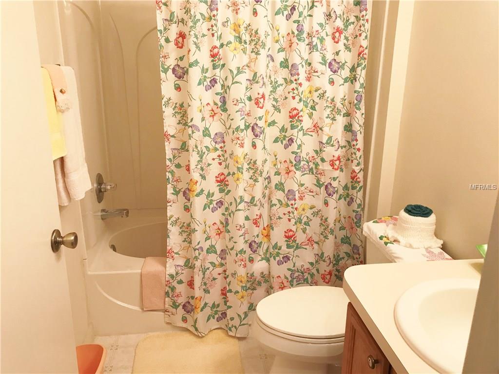 977 KINGMONT TERRACE, THE VILLAGES, Florida 32162, 3 Bedrooms Bedrooms, 6 Rooms Rooms,2 BathroomsBathrooms,Residential,For sale,KINGMONT,G4849253