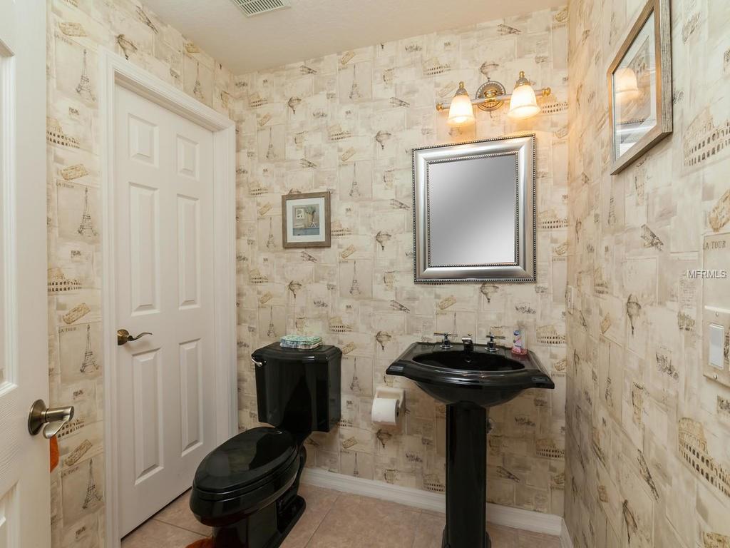 3975 SQUARE EAST LANE, SARASOTA, Florida 34238, 3 Bedrooms Bedrooms, 5 Rooms Rooms,2 BathroomsBathrooms,Residential,For sale,SQUARE EAST,A4202485