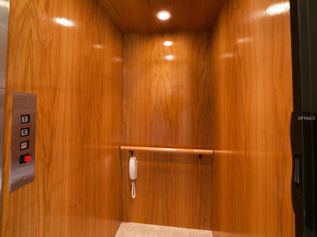 3975 SQUARE EAST LANE, SARASOTA, Florida 34238, 3 Bedrooms Bedrooms, 5 Rooms Rooms,2 BathroomsBathrooms,Residential,For sale,SQUARE EAST,A4202485